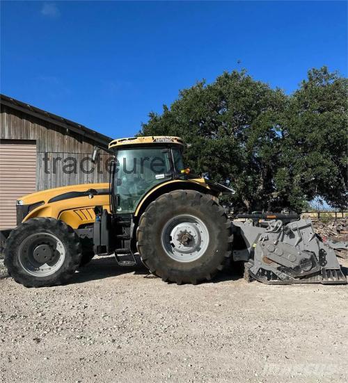 Challenger MT675 fiche technique et avis