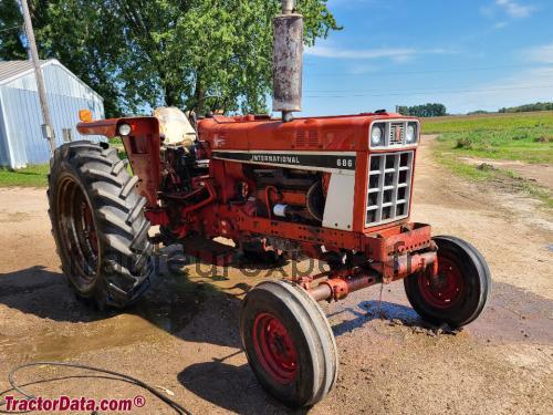 Farmall 686 fiche technique et avis