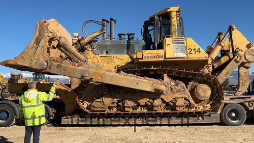 Komatsu D475 avis et fiche technique